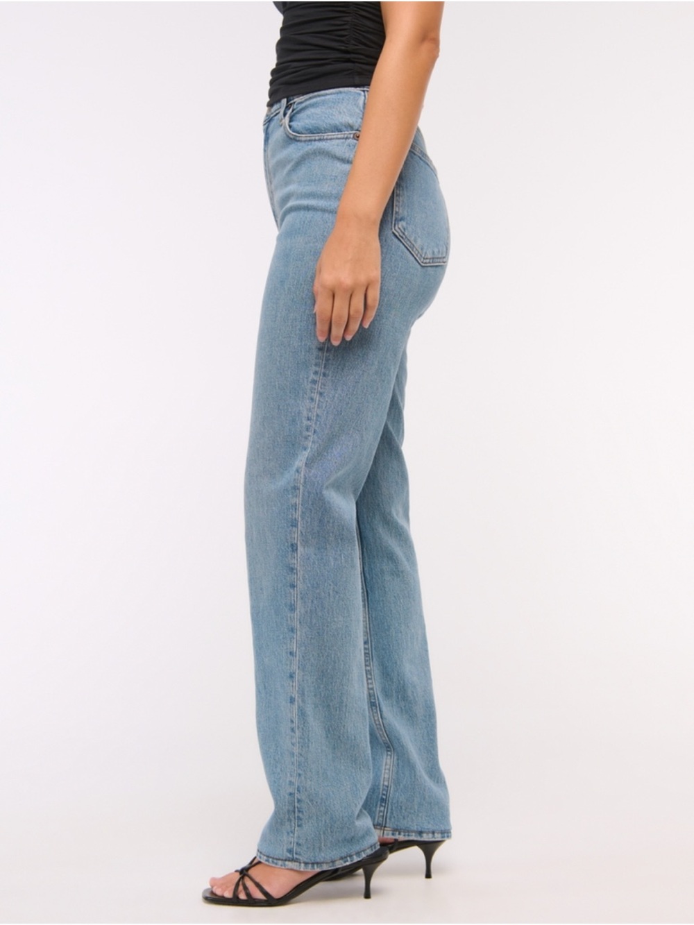 Abercrombie & Fitch The ‘90s Straight Ultra High Rise Curve Love Jeans